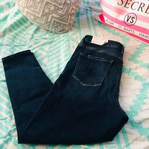 American eagle curvy jeans